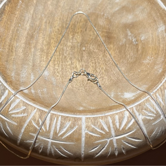 NWOT Snake Chain 925 Sterling Silver Necklace - Picture 5 of 9